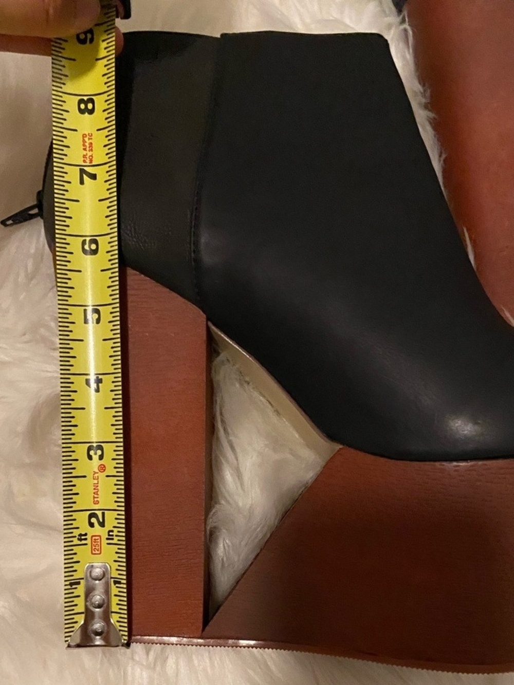 JC Dossier Privileged Platform Wedges Size 8.5 - Picture 6 of 6